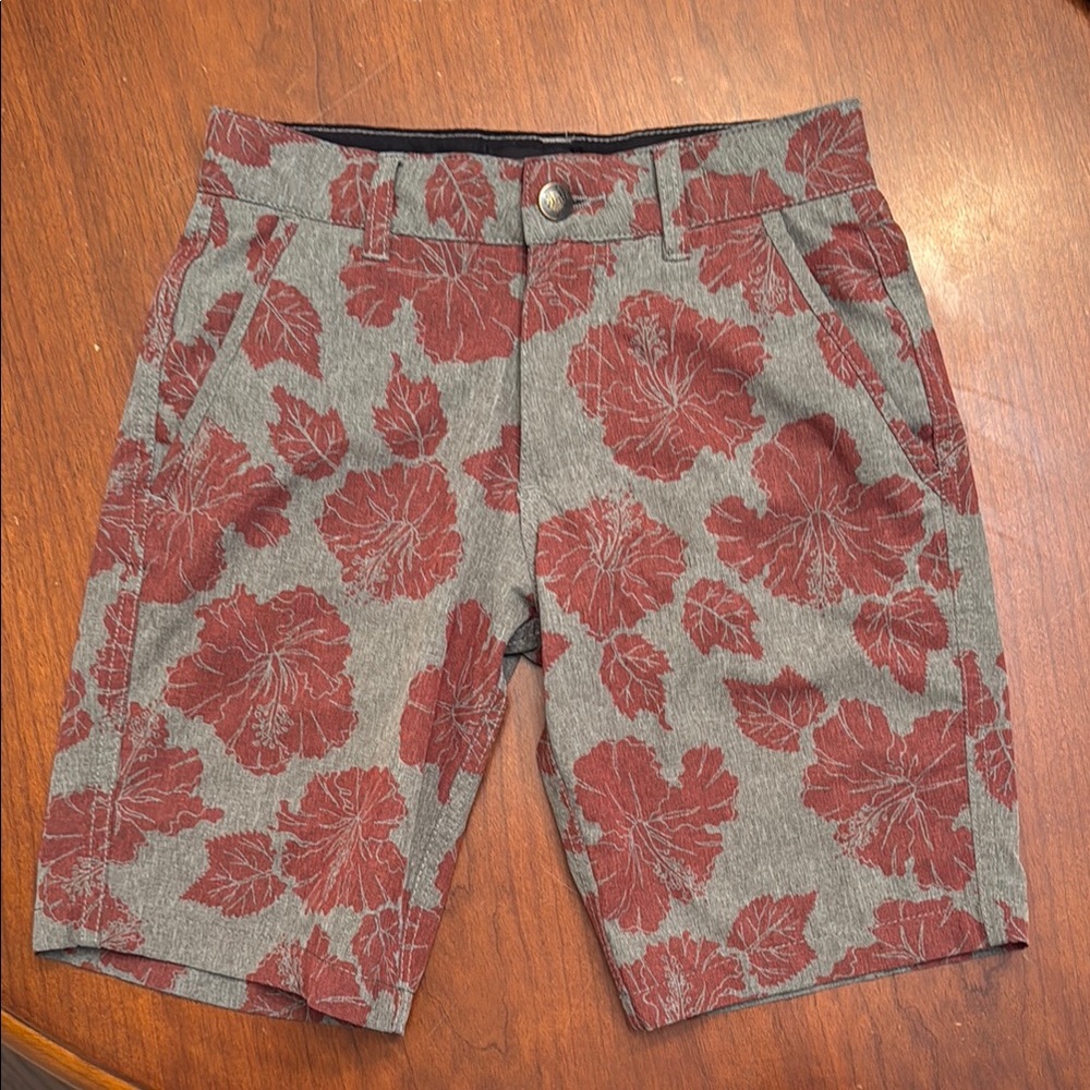 Boys Trunks Floral Gray and Red  front and back pockets Shorts size Large